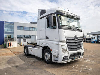 2016-mercedes-benz-actros-1845-ls-876099-48689139