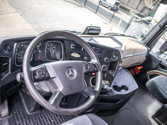 2016-mercedes-benz-actros-1845-ls-876099-48689142