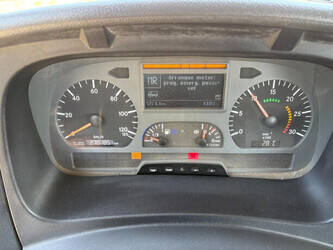 2008-mercedes-benz-axor-1476378-48689203