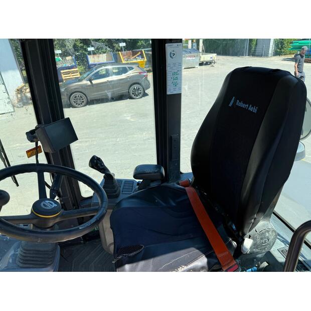 2024 Volvo L30H-48697552