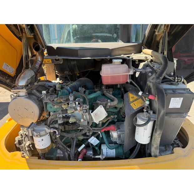 2024 Volvo L30H-48697555