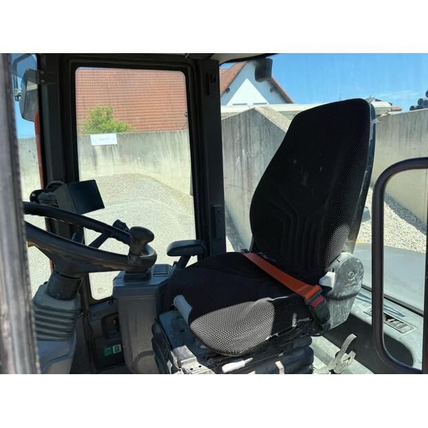 2024 Volvo L30H-48697580
