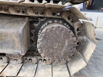 2018-hyundai-hx220l-1476489-48698310