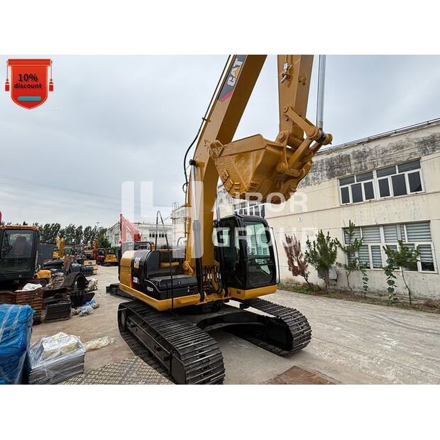 2024 Caterpillar 320D-48707925