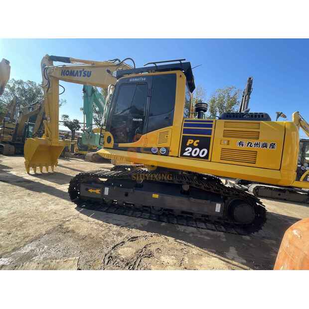 2024 Komatsu PC200-8-48710808