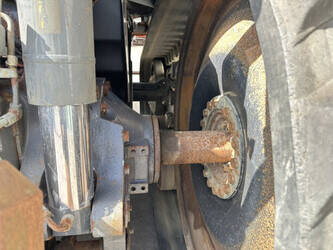 2004-caterpillar-challenger-mt765-1476535-48711063