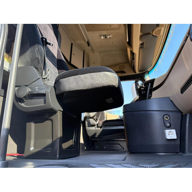 2013 Mercedes-Benz ACTROS-48711373