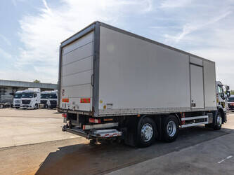 2014-renault-d26-320-6x2-dhollandia-2t-48711490