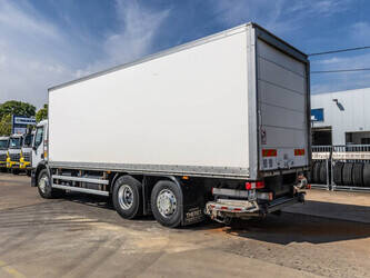 2014-renault-d26-320-6x2-dhollandia-2t-48711492