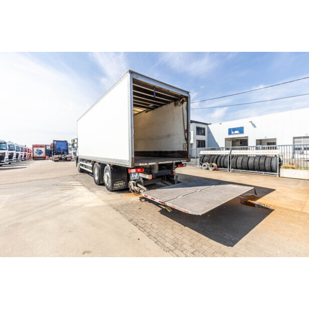 2014 Renault D26.320-6x2+DHOLLANDIA 2T.-48711495