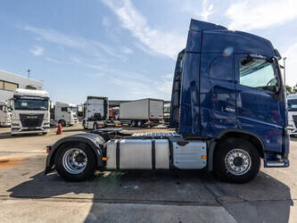 2015-volvo-fh-420-1476551-48711603