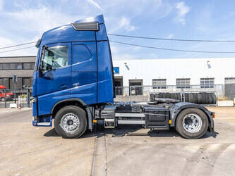 2015-volvo-fh-420-1476551-48711607