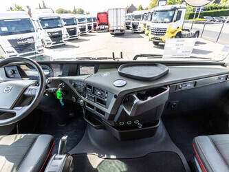 2015-volvo-fh-420-1476551-48711613
