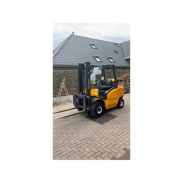 Jungheinrich TFG30S-48712175