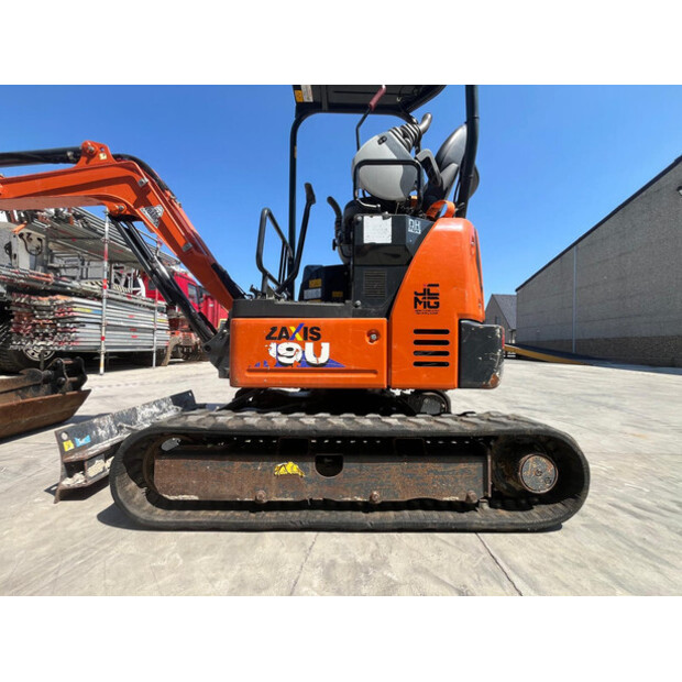 2022 هيتاشى ZX19U-6 YLR-48715378