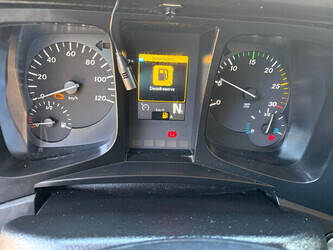 2015-mercedes-benz-antos-1476594-48715506