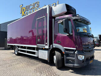 2015-mercedes-benz-antos-1476594-48715512