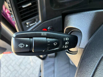 2015-mercedes-benz-antos-1476594-48715515