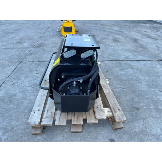 2025 Lonati LNT-800-48715674