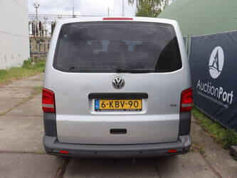 2013-volkswagen-others-48715939