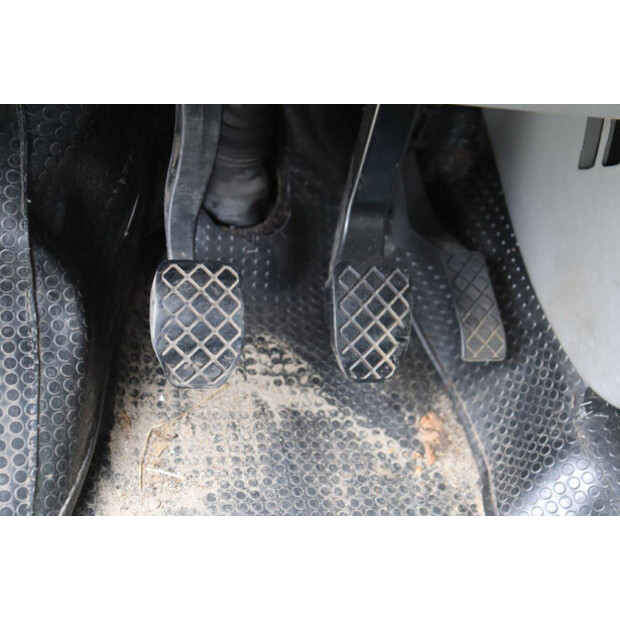 2013 Volkswagen OTHERS-48715956