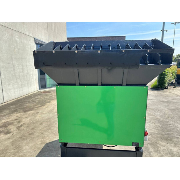 2025 terratop GF480-48716435
