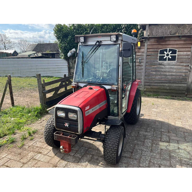 2010 Massey Ferguson 1230-48716786