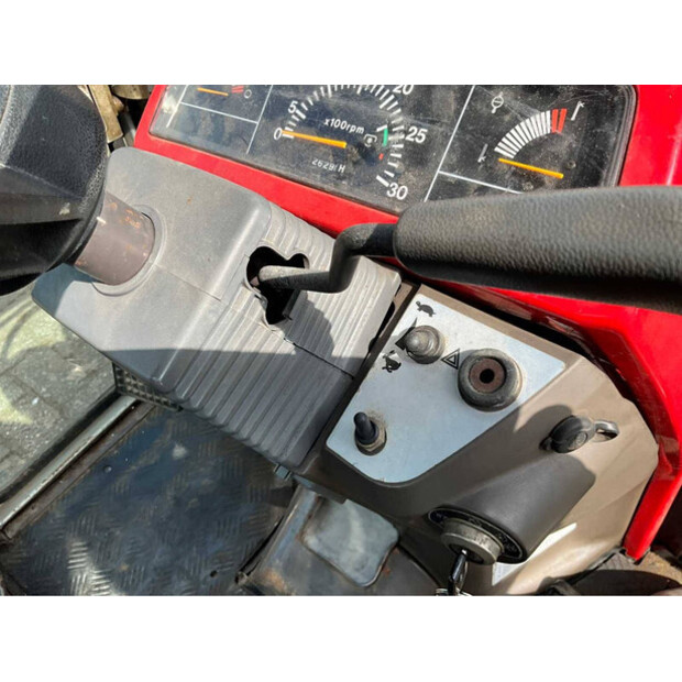 2010 Massey Ferguson 1230-48716802