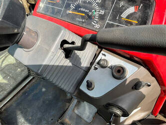 2010-massey-ferguson-1230-1476641-48716802