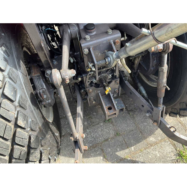 2010 Massey Ferguson 1230-48716813