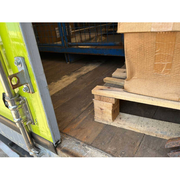 2004 Tracon Uden TM 14.2-48716900