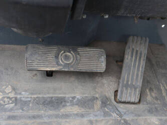 2013-toyota-8fbmt30-1476685-48717942
