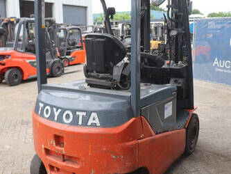2016-toyota-8fbmkt25-1476686-48717956