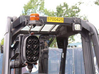 2023-linde-h25d-01-48718030