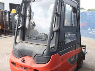2012-fenwick-linde-e30-01-48718053