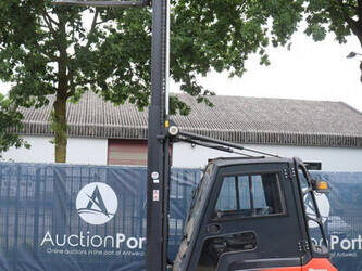 2012-fenwick-linde-e30-01-48718076