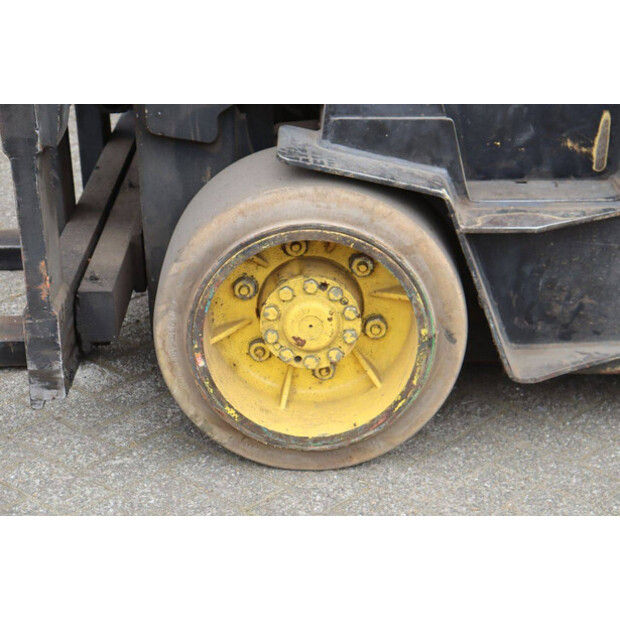 2000 Hyster E5.50XL-48718125