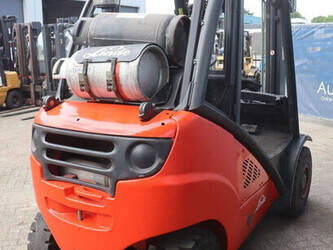 2010-linde-h25t-01-1476693-48718183