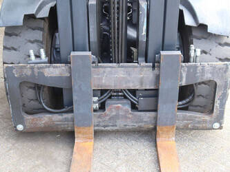 2010-linde-h25t-01-1476693-48718189