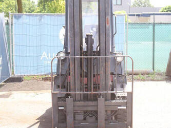 2000-linde-e25-600-02-48718217