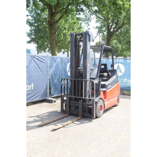 2000 Linde E25/600-02-48718218