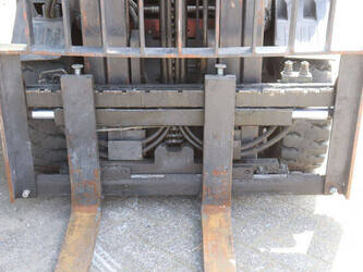2000-linde-e25-600-02-48718221
