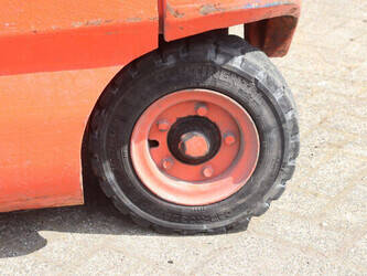 2000-linde-e25-600-02-48718227