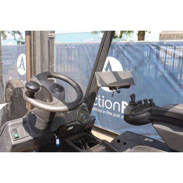 2000 Linde E25/600-02-48718235