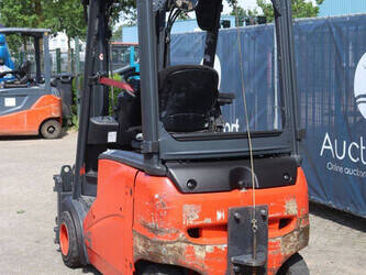 2010-fenwick-linde-e20ph-01-48718289