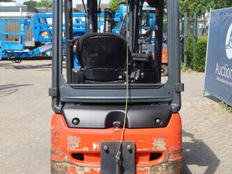 2010-fenwick-linde-e20ph-01-48718290