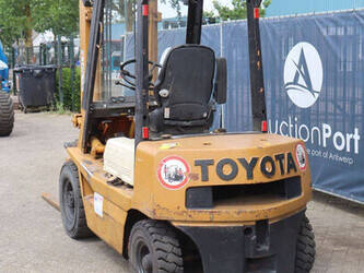 1994-toyota-02-4fd25-48718489