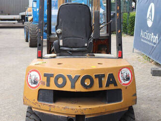 1994-toyota-02-4fd25-48718490