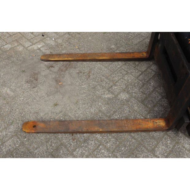 1994 Toyota 02-4FD25-48718496