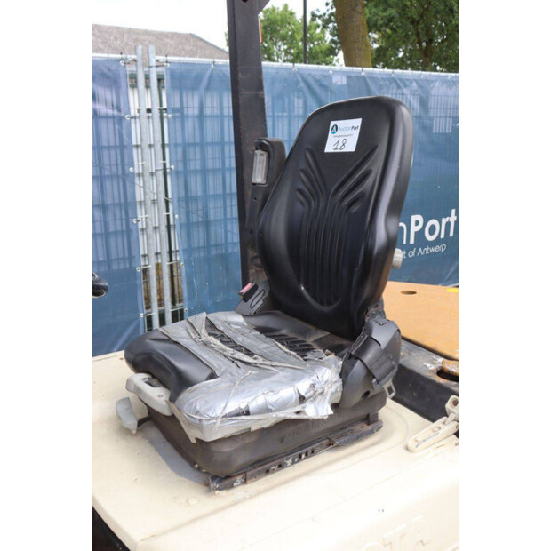 1994 Toyota 02-4FD25-48718505